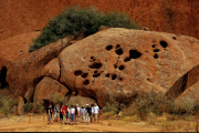 Australien, Wandern am Ayers Rock- Hier klicken zum Vergrößern