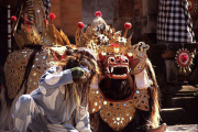 Bali, Barongtanz- Hier klicken zum Vergrößern